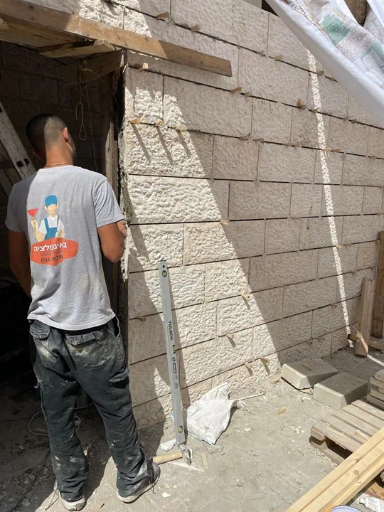 בניית מחסן 